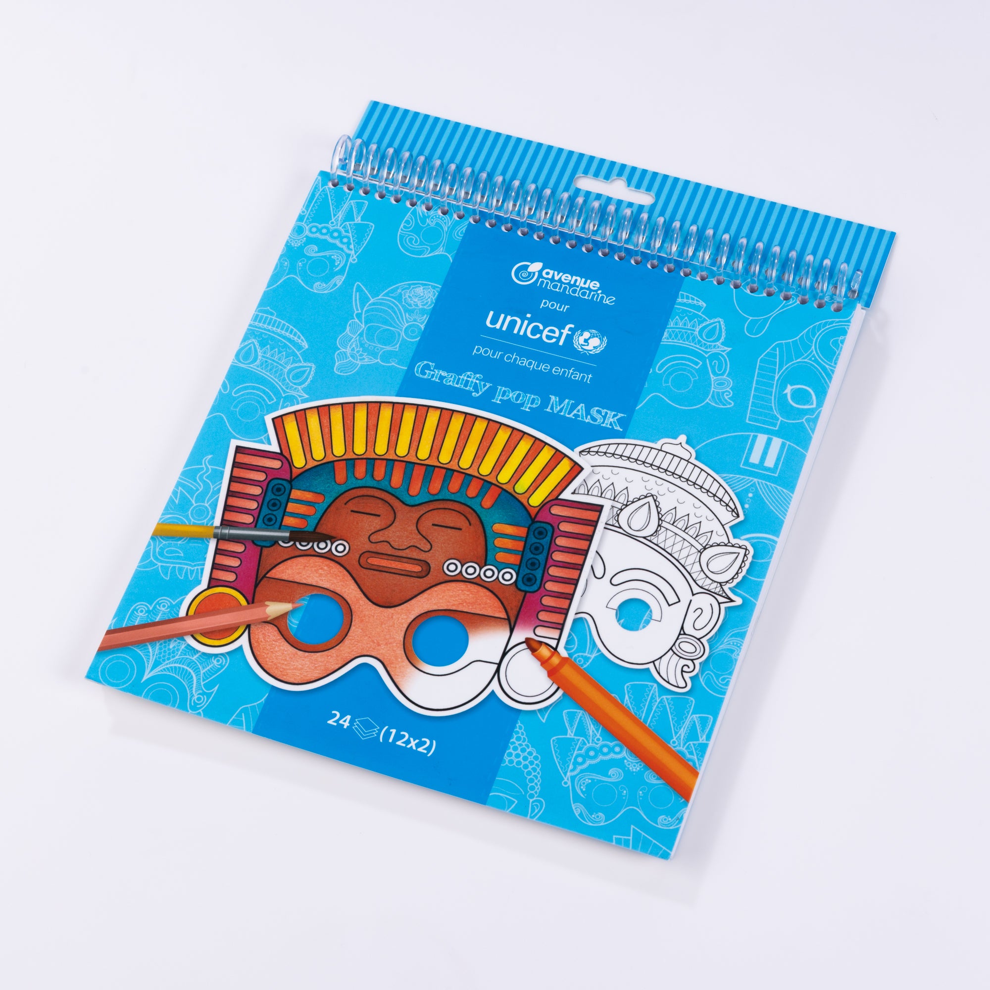 Carnet de 12 masques à découper